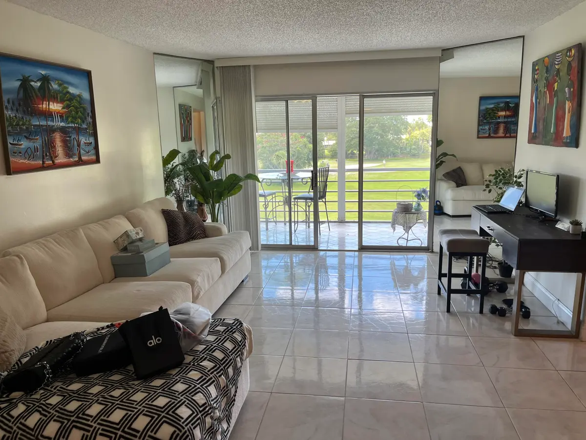 IMG_5207 at 3871 VIA POINCIANA 402, Lake Worth