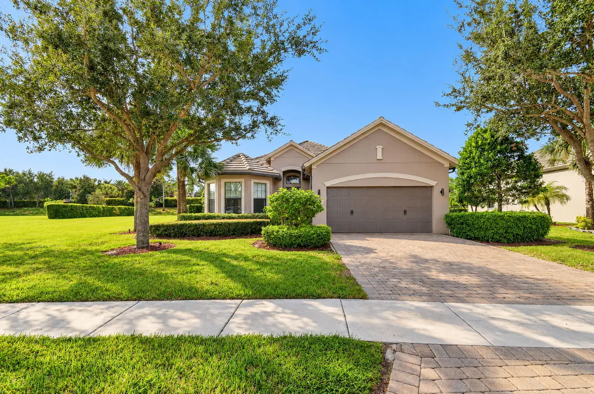 4637 Siena Cir at 4637 Siena Circle, Wellington