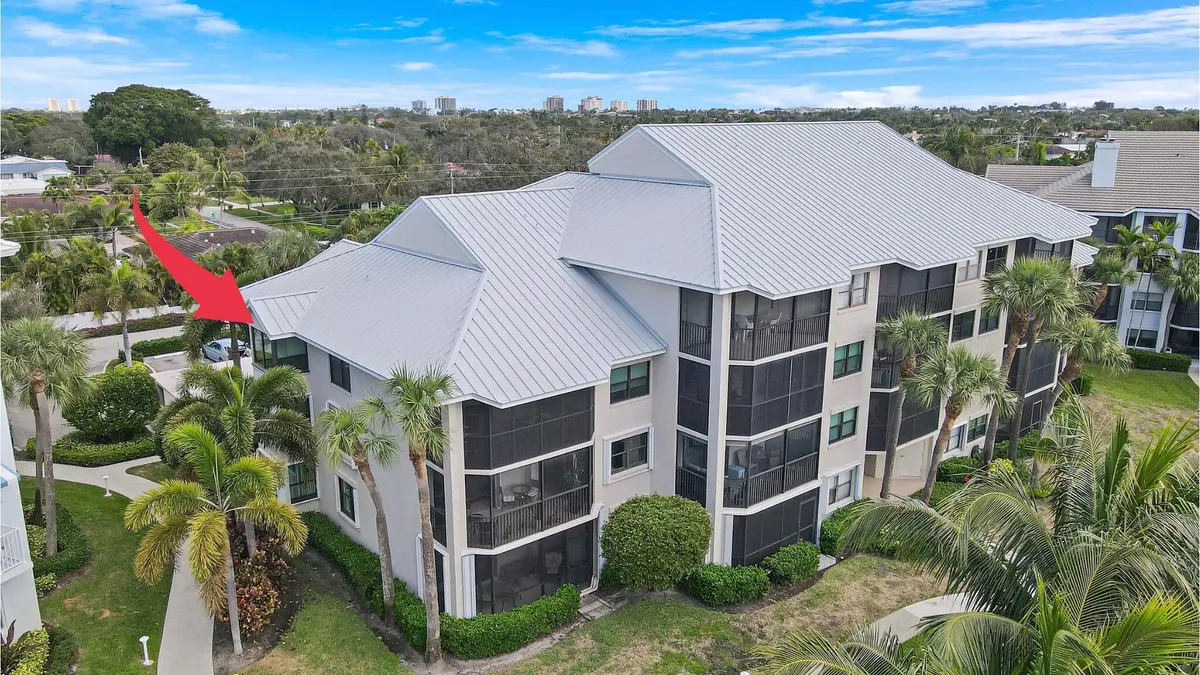 Corner Unit at 235 Bay Colony Drive, Juno Beach