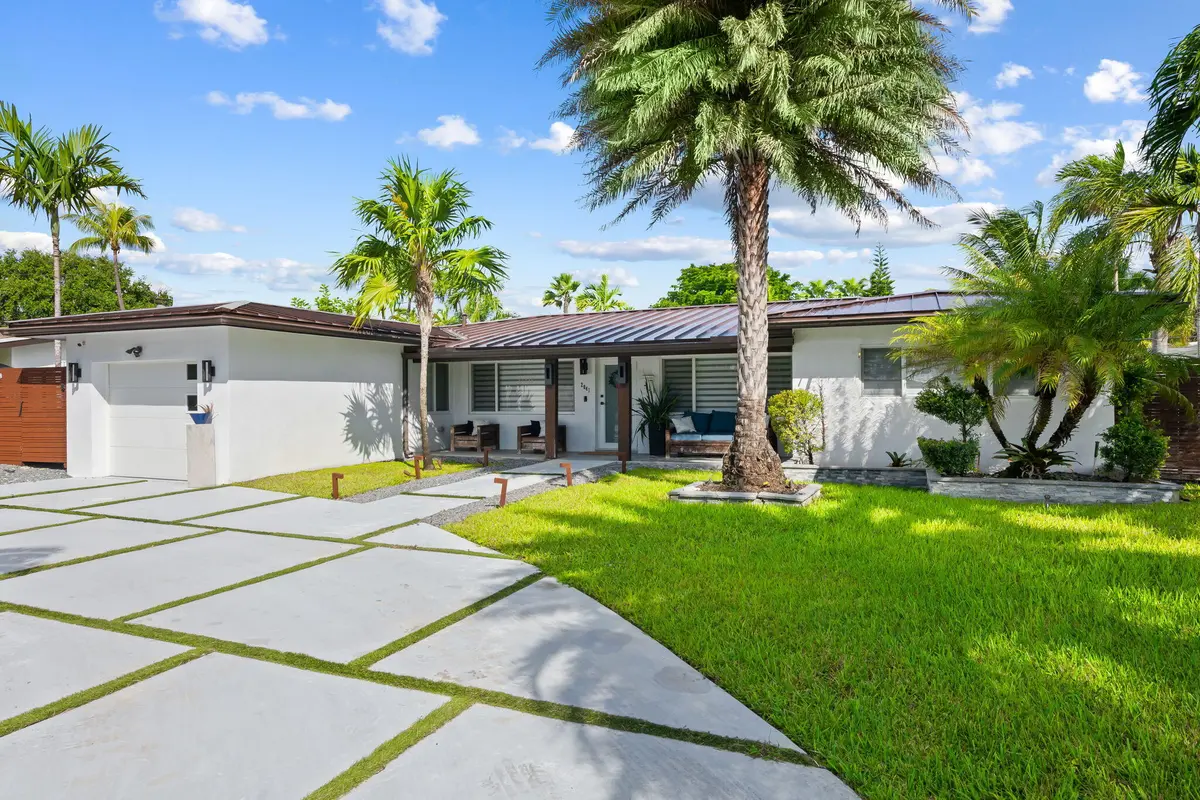 1-web-or-mls-DSC_0947 at 2041 NE 52ND Street, Fort Lauderdale