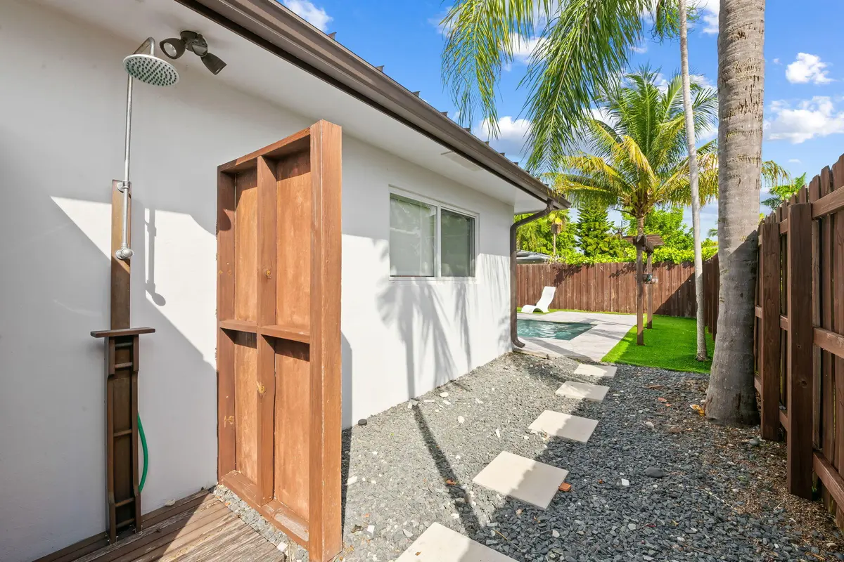 5-web-or-mls-DSC_0968 at 2041 NE 52ND Street, Fort Lauderdale