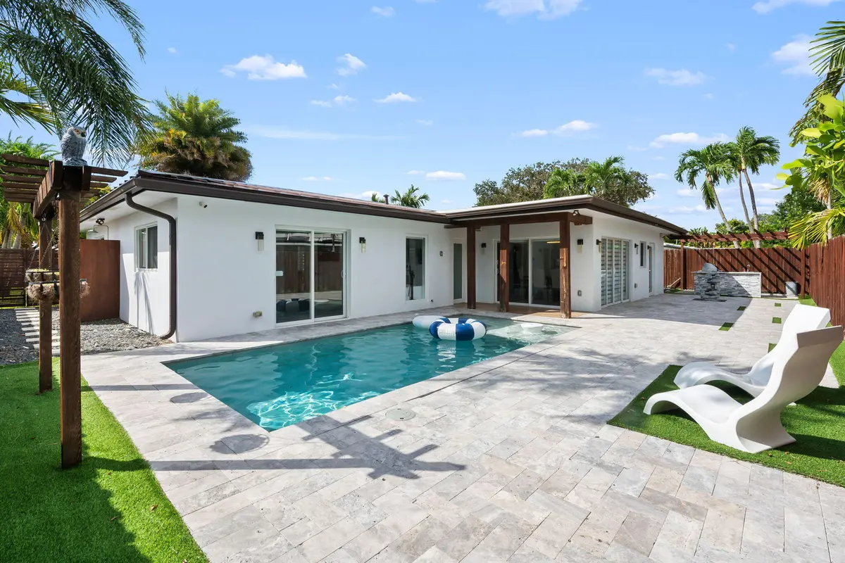 7-web-or-mls-DSC_0977 at 2041 NE 52ND Street, Fort Lauderdale
