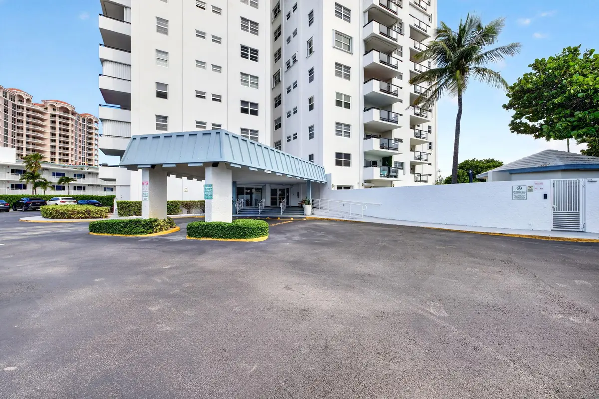 3-web-or-mls-099_699A4800 at 1500 S OCEAN Boulevard 1604, Lauderdale-By-The-Sea