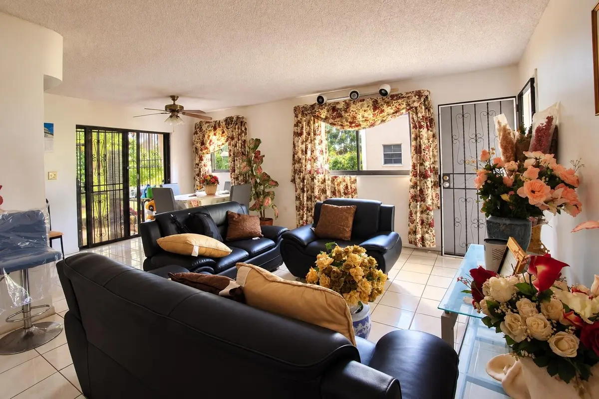 13946NE4av-5 at 13946 NE 4TH AVE C B Avenue CB, Miami
