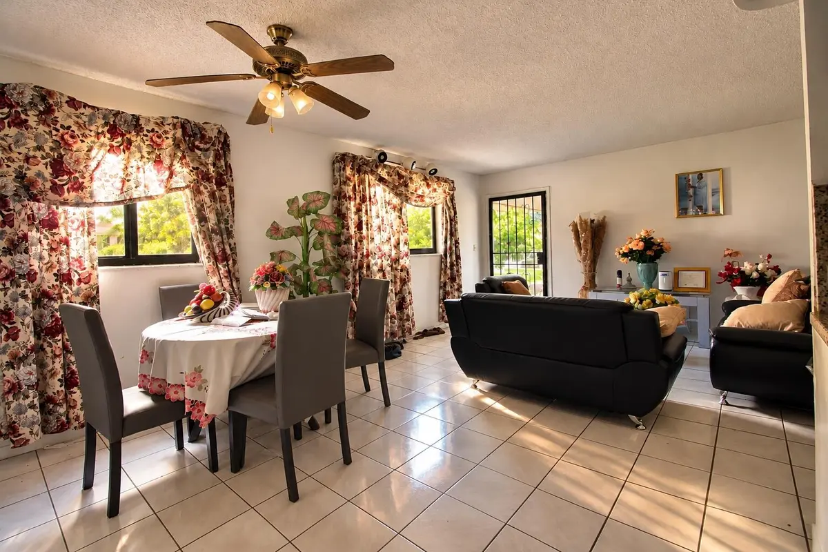 13946NE4av-6 at 13946 NE 4TH AVE C B Avenue CB, Miami