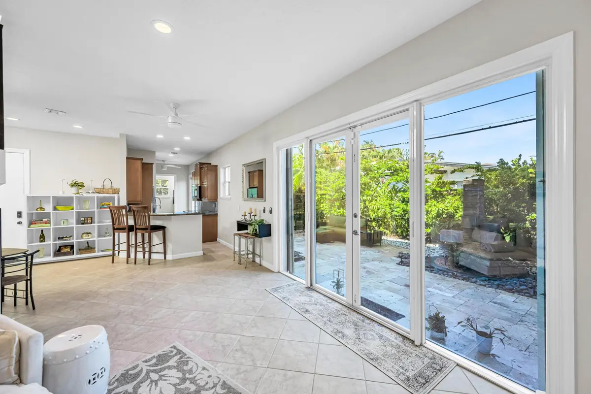 1627 E BROWARD BLVD-11 at 1627 E BROWARD Boulevard, Fort Lauderdale