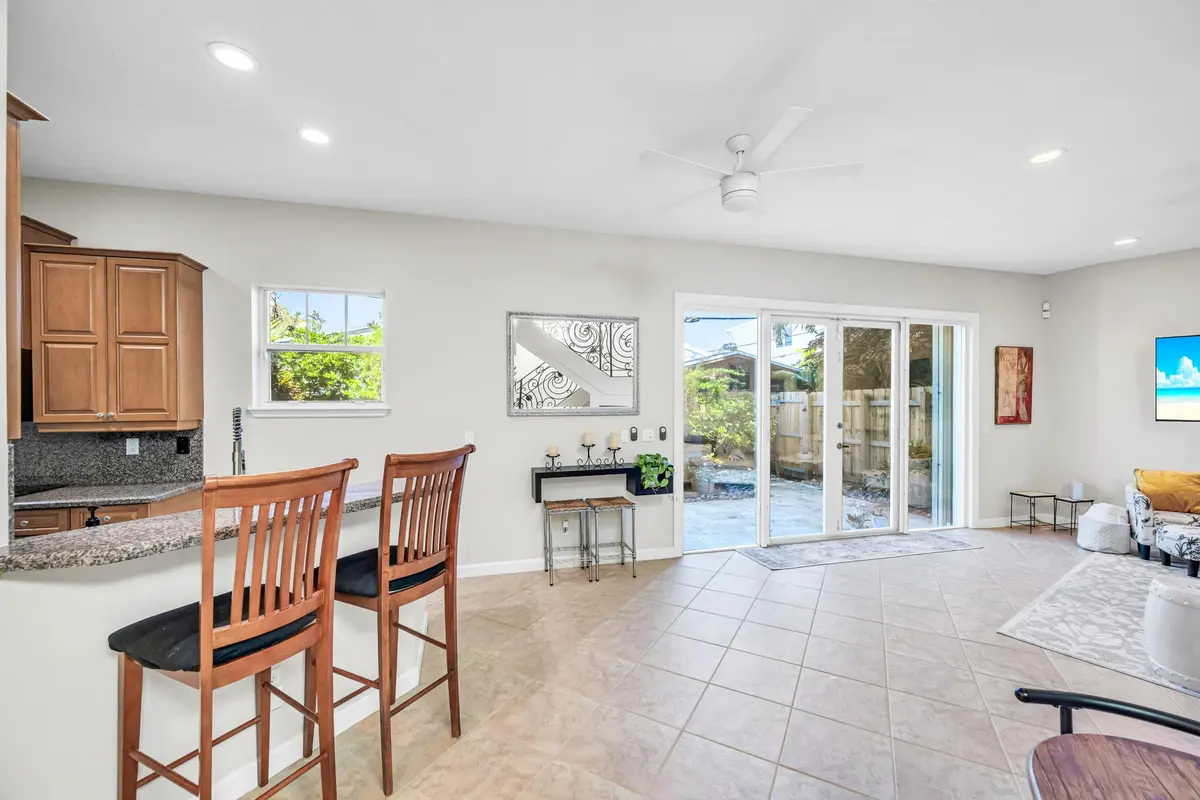 1627 E BROWARD BLVD-9 at 1627 E BROWARD Boulevard, Fort Lauderdale