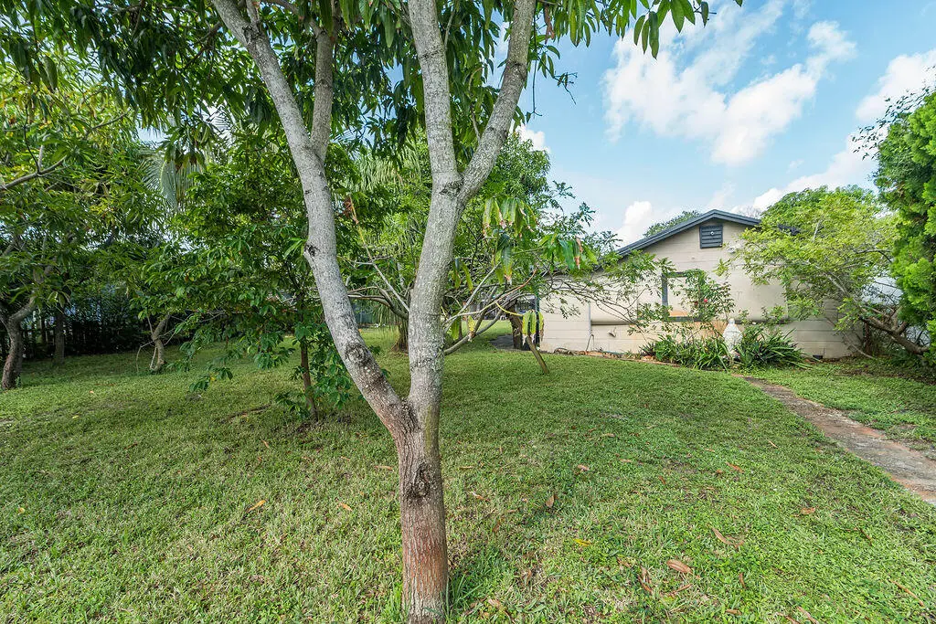 223NFstreetlakeworth-009 at 223 N F Street, Lake Worth Beach