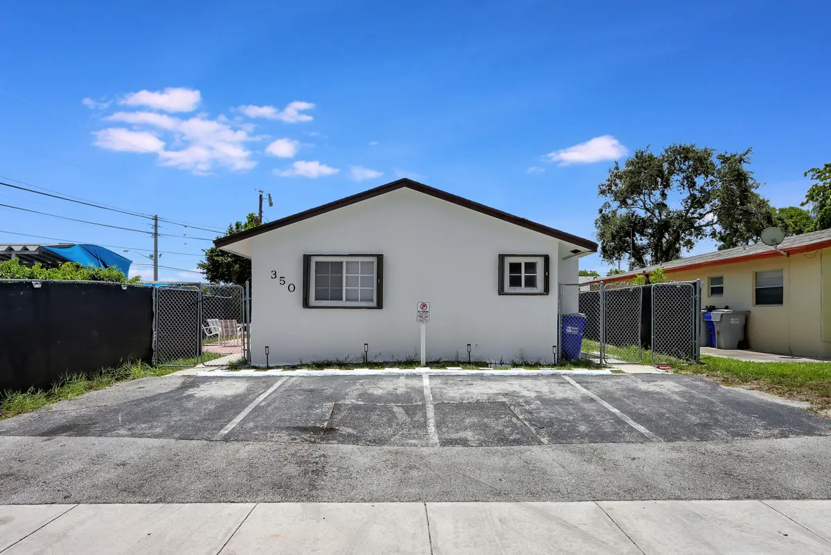 Exterior 1 at 350 NE 25th Court, Pompano Beach