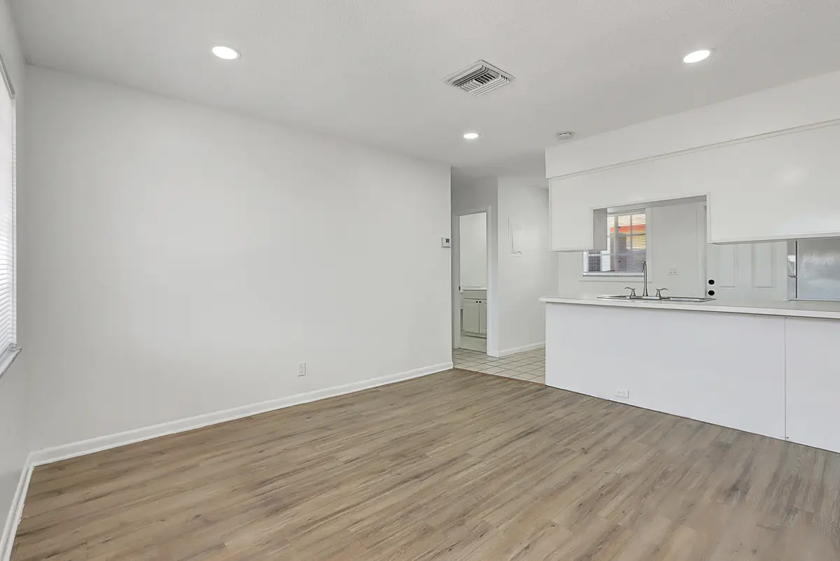 Living Room at 350 NE 25th Court, Pompano Beach