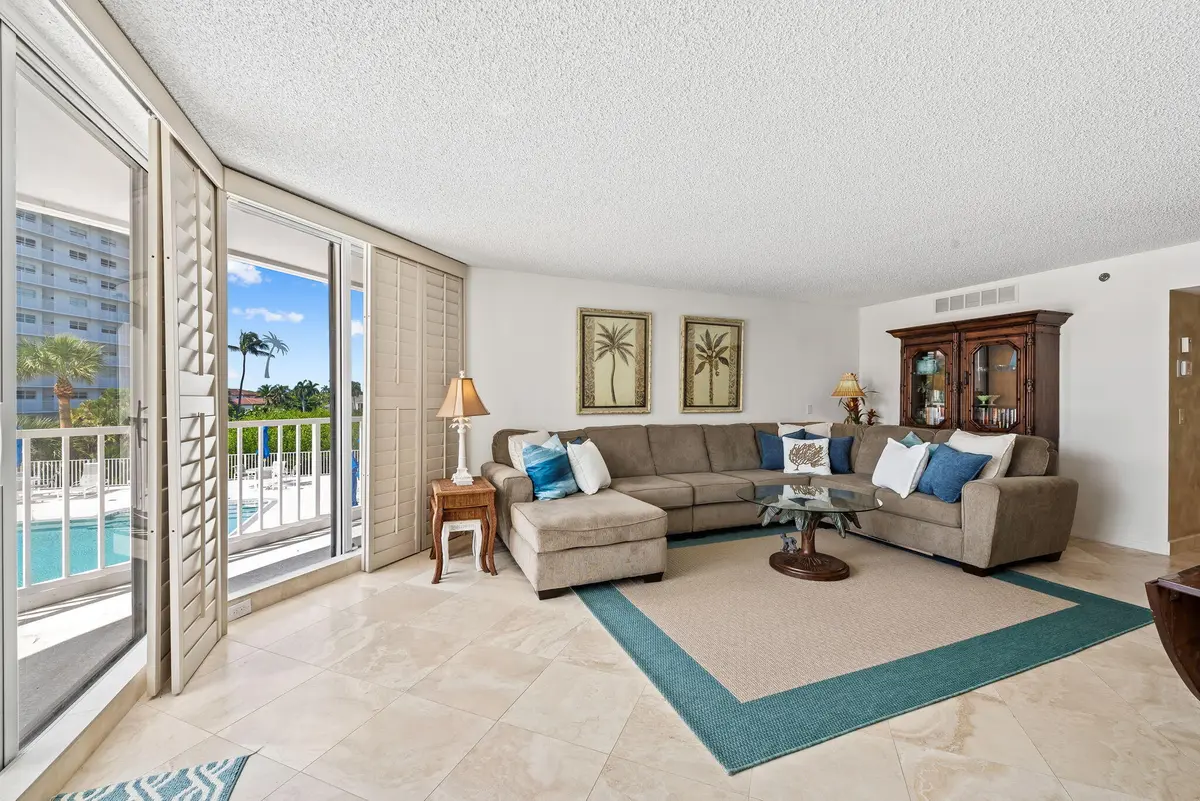 living room at 3210 S OCEAN Boulevard 303, Highland Beach