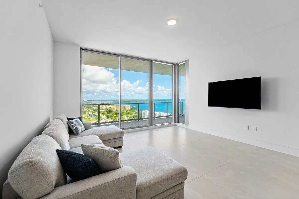Living Room at 220 Lake Shore Drive 1817, Lake Park