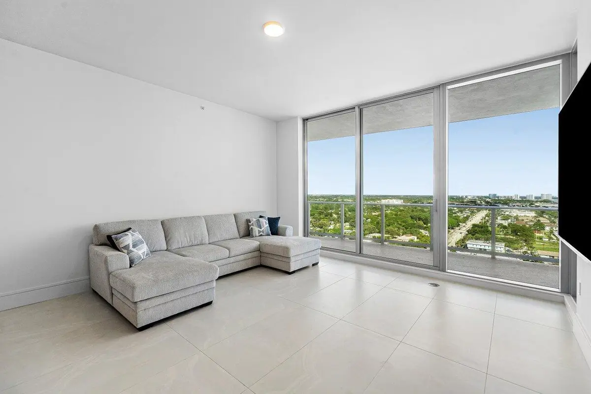 Living Room at 220 Lake Shore Drive 1817, Lake Park