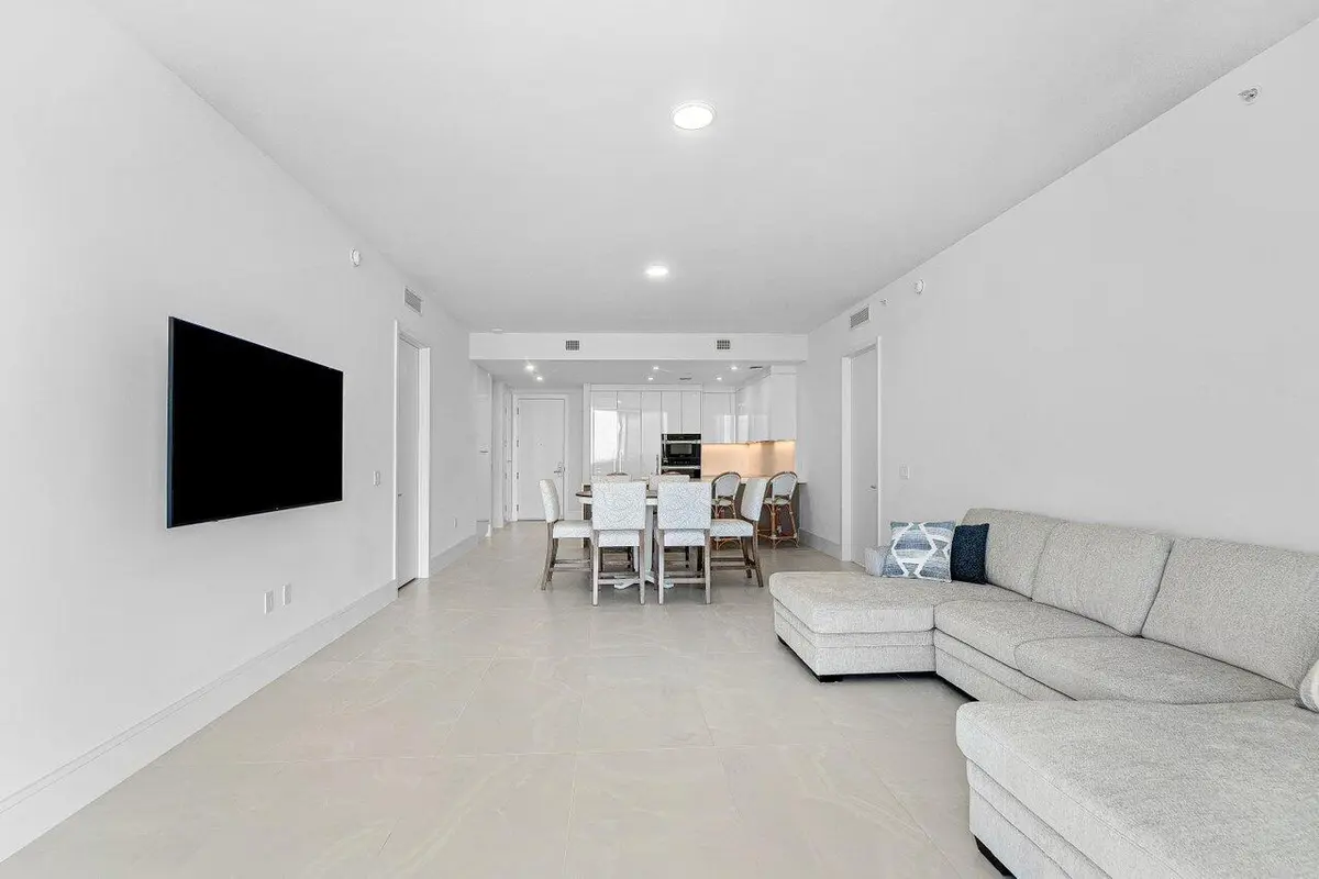 Living Room at 220 Lake Shore Drive 1817, Lake Park