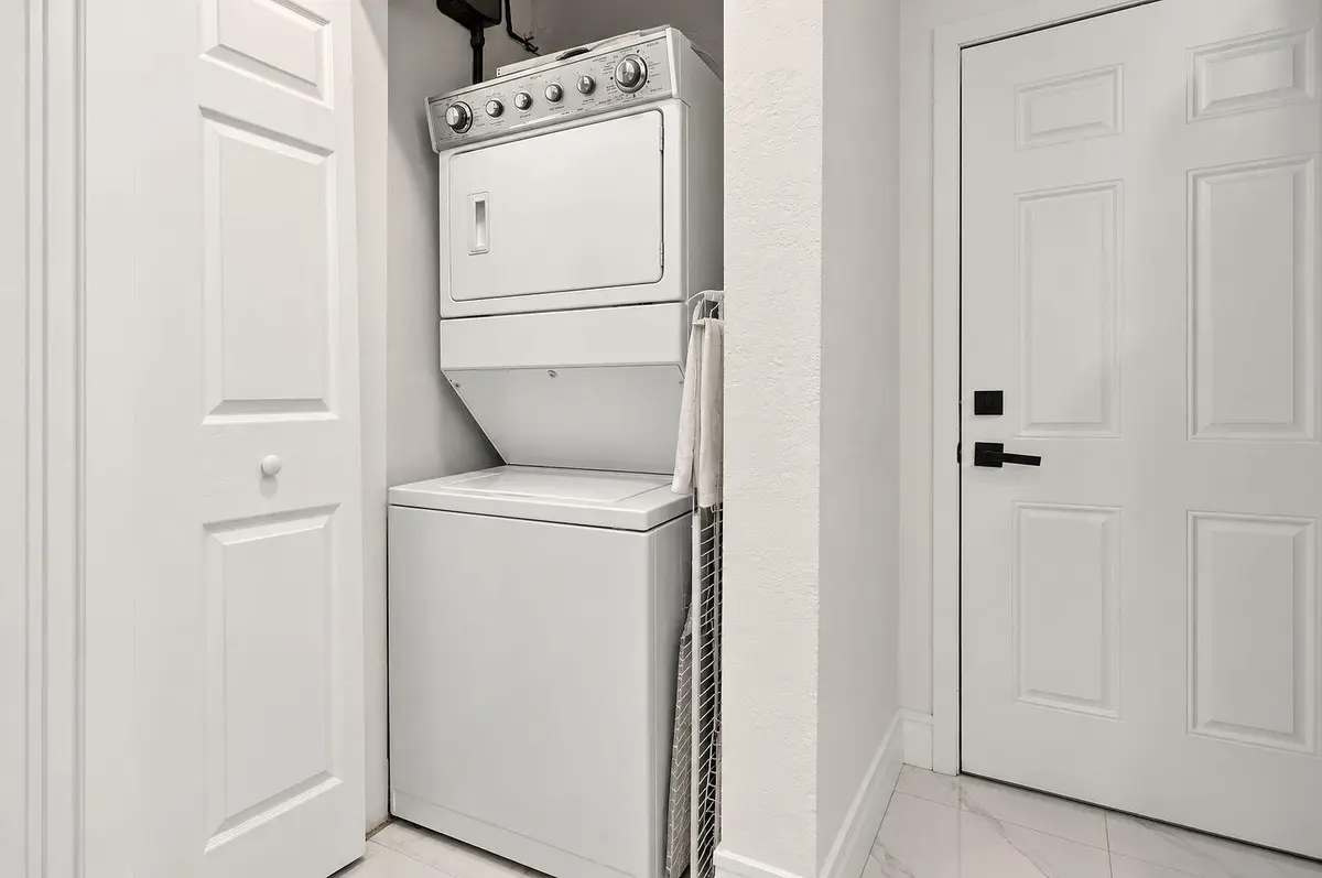 Laundry at 1946 NW 152nd Terrace, Miami Gardens