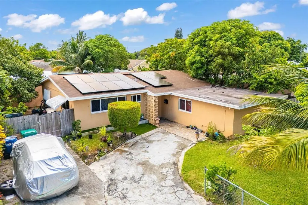 PIC 2 at 2651 NW 42ND Avenue, Lauderhill