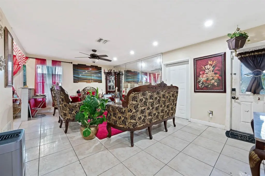 PIC 5 at 2651 NW 42ND Avenue, Lauderhill