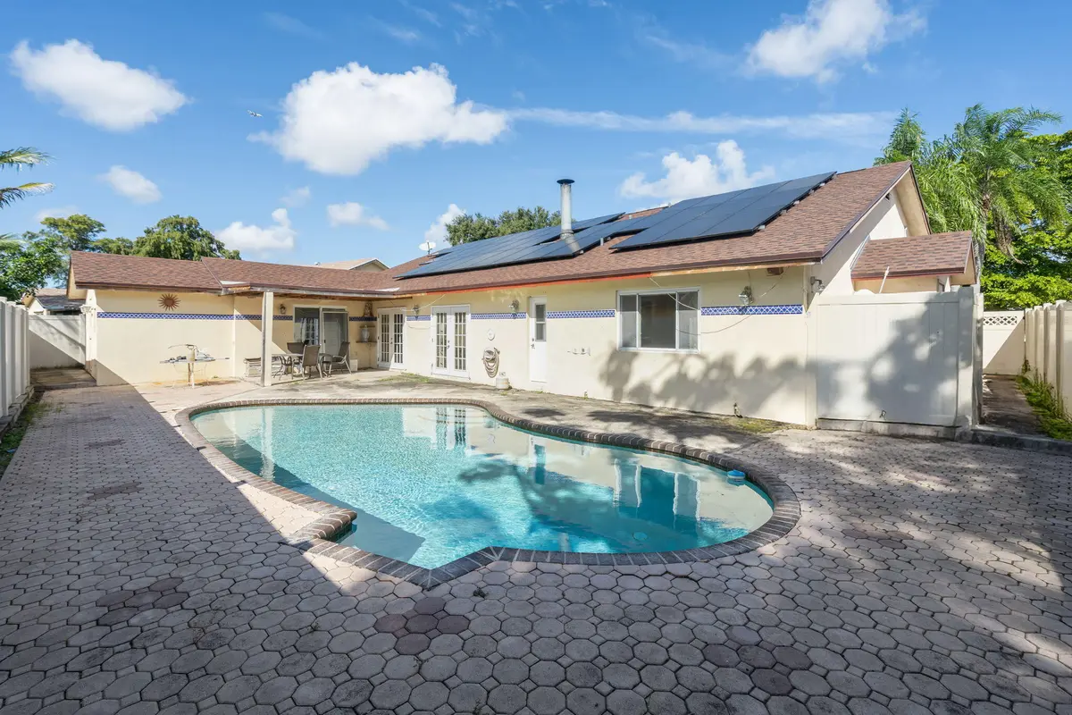 38-web-or-mls-7000NW49th-29 at 7000 NW 49TH Street, Lauderhill