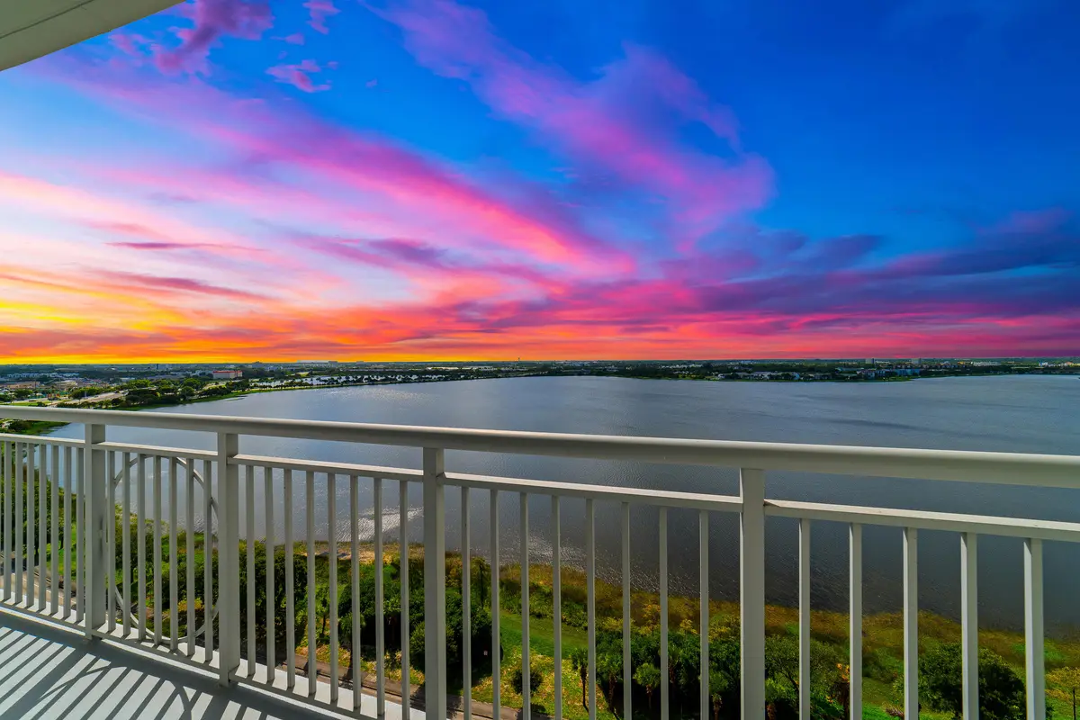 DSC00677 at 300 S Australian Avenue 1408, West Palm Beach