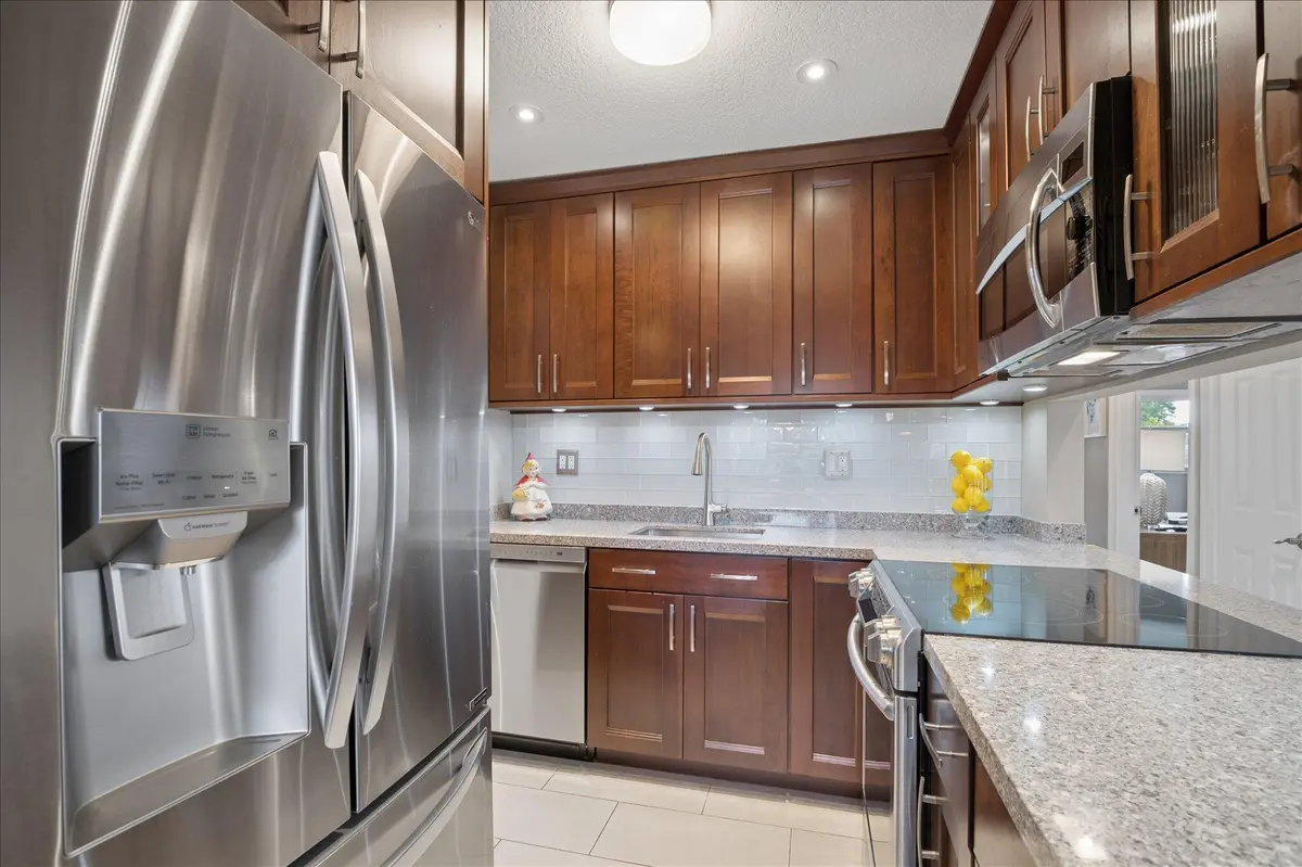 07--108 NE 22nd St-9 at 108 NE 22ND Street, Wilton Manors