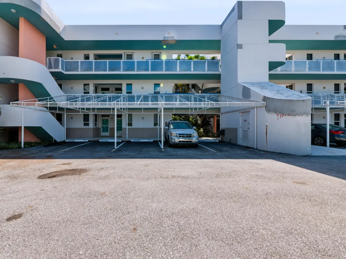 1-print-120-inlet-way-301-018 at 120 INLET Way 301, Palm Beach Shores