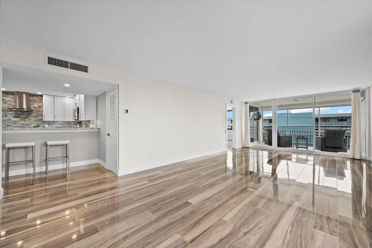 Living Room at 911 OCEAN Drive 601, Juno Beach