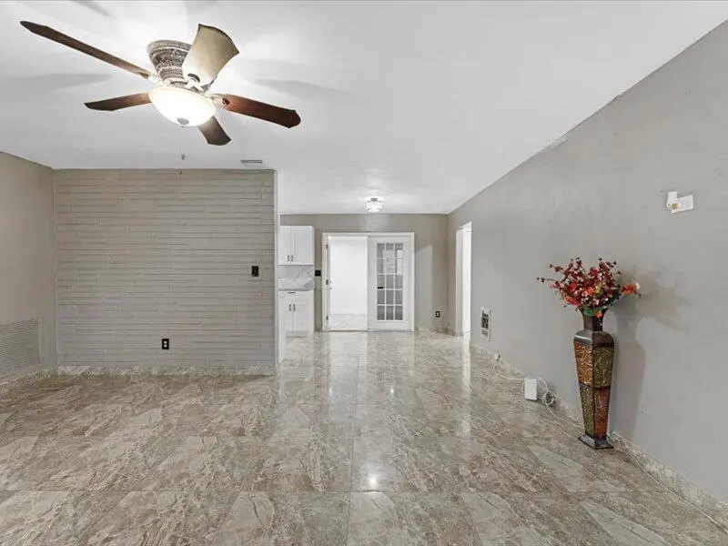 IMG_8721 at 7081 SW 30th Street, Miramar
