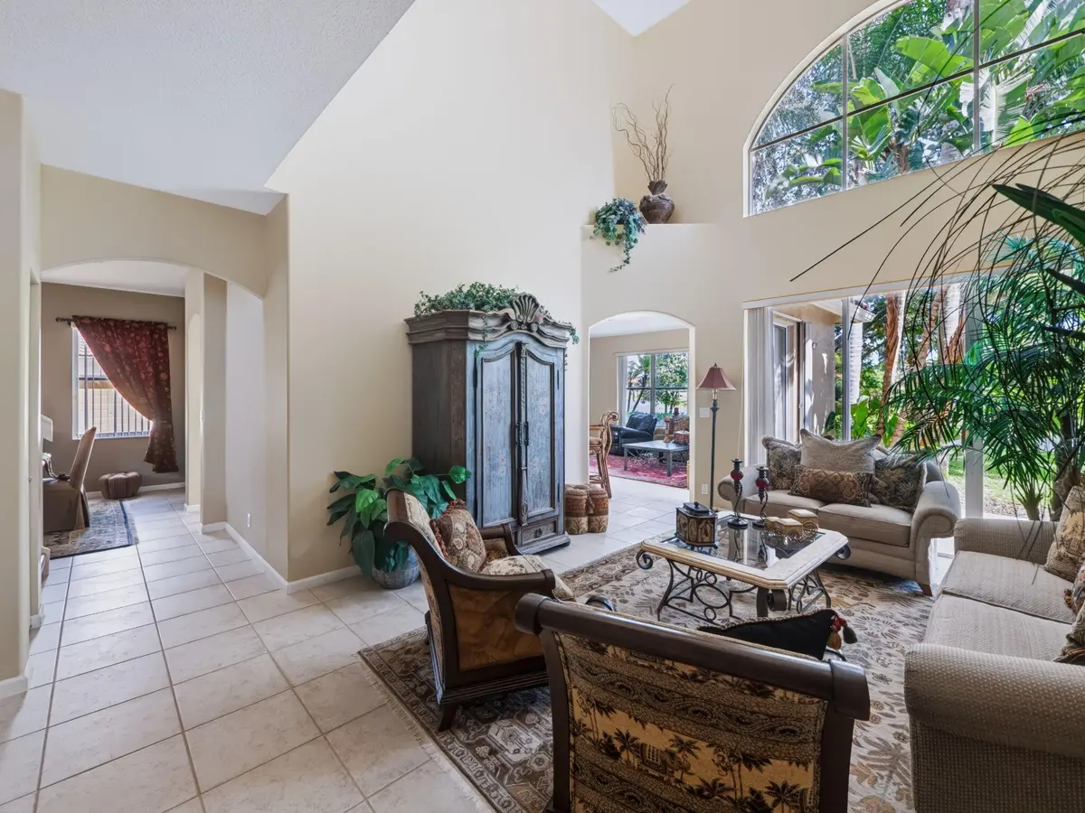 4-web-or-mls-6308-shadow-tree-ln-004 at 6308 Shadow Tree Lane, Lake Worth