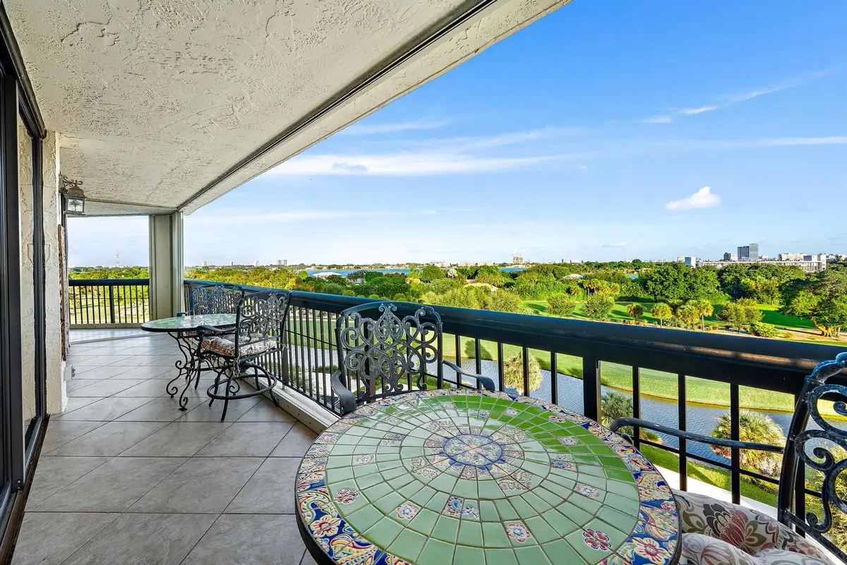 THE VIEW at 1900 CONSULATE Place 503, West Palm Beach