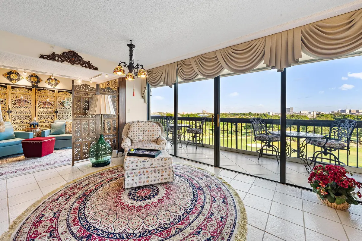 LR at 1900 CONSULATE Place 503, West Palm Beach
