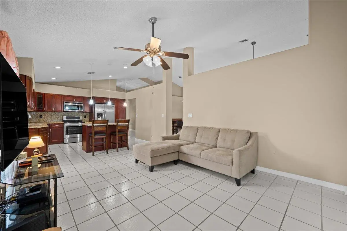 16-LUX_4804 at 127 SARATOGA Boulevard, Royal Palm Beach