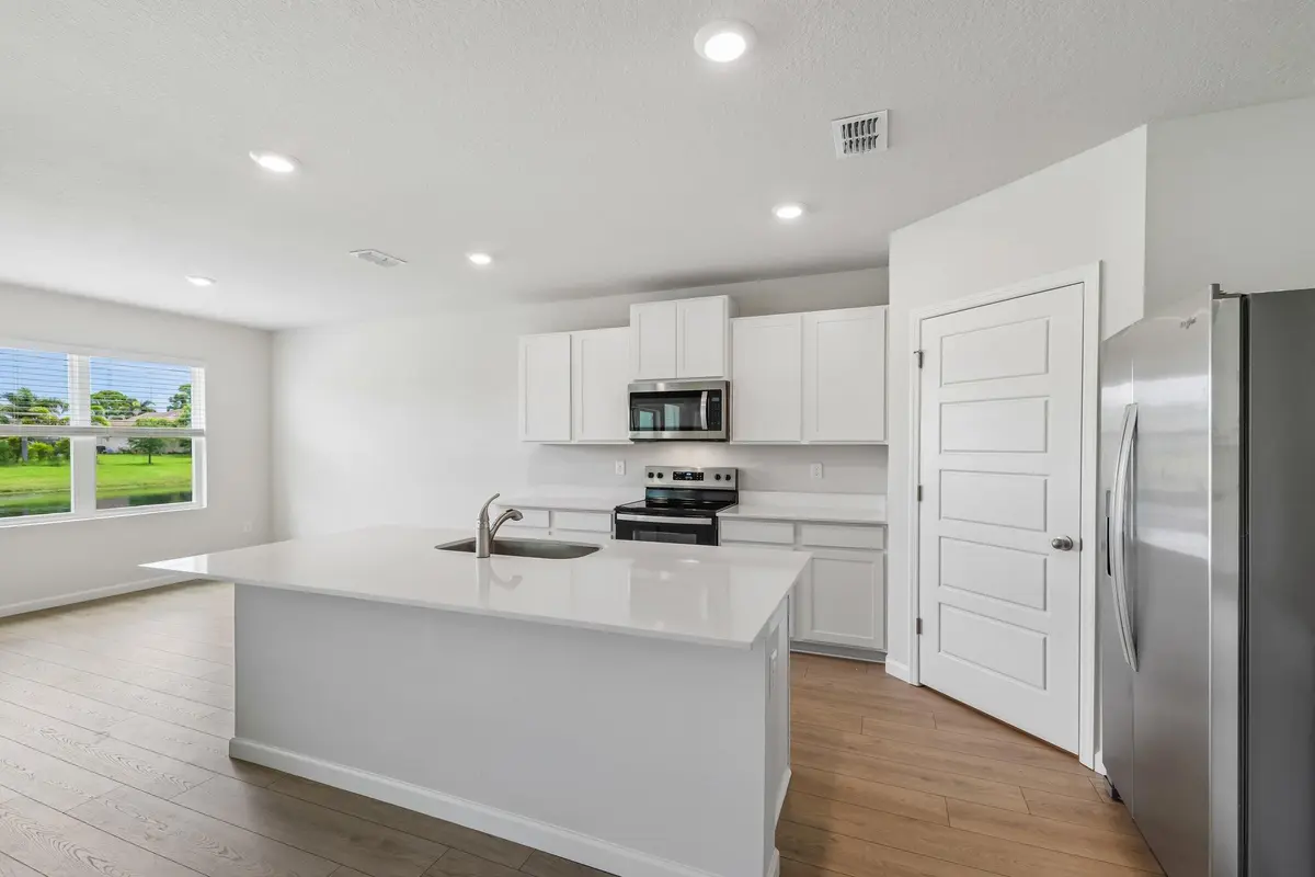 9-web-or-mls-SE Bowie St-S0209-009 at 2112 SE HEATHWOOD Circle, Port St. Lucie