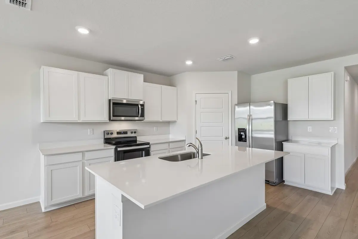 10-web-or-mls-SE Bowie St-S0209-010 at 2112 SE HEATHWOOD Circle, Port St. Lucie
