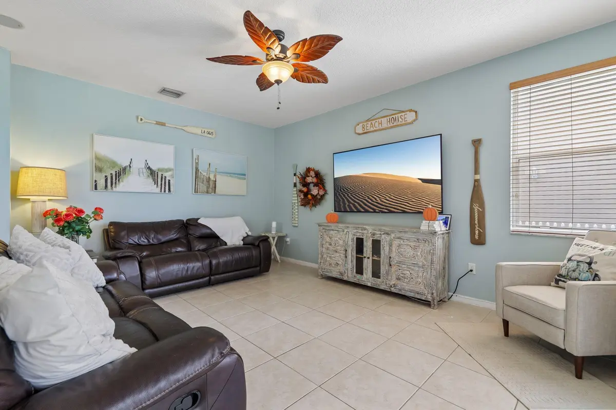 6-web-or-mls-Misty Oaks Cir-S2610-006 at 2739 Misty Oaks Circle, Royal Palm Beach