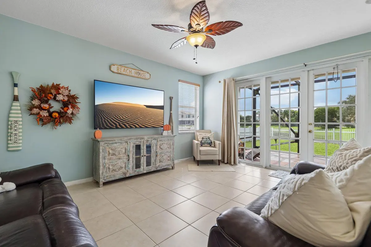 7-web-or-mls-Misty Oaks Cir-S2610-007 at 2739 Misty Oaks Circle, Royal Palm Beach