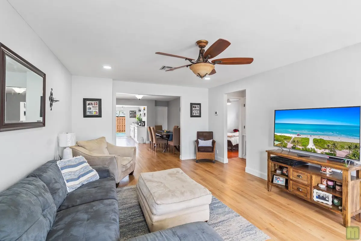 07 liv3 at 3161 NW 65TH Drive, Fort Lauderdale