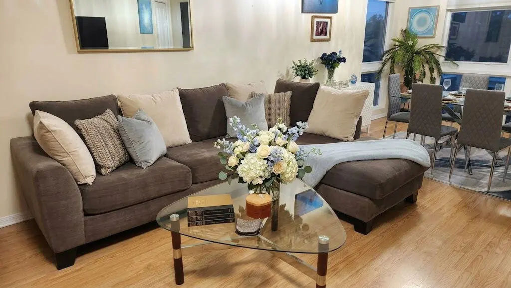 b3721046-60d8-4264-8beb-033704ee474b at 806 E WINDWARD Way 305, Lantana