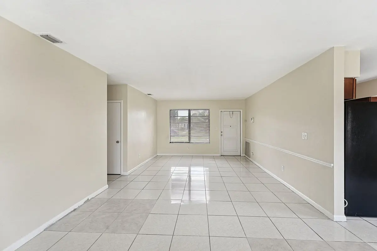 331 NW 185TH Terrace, Miami Gardens, FL – photo 7