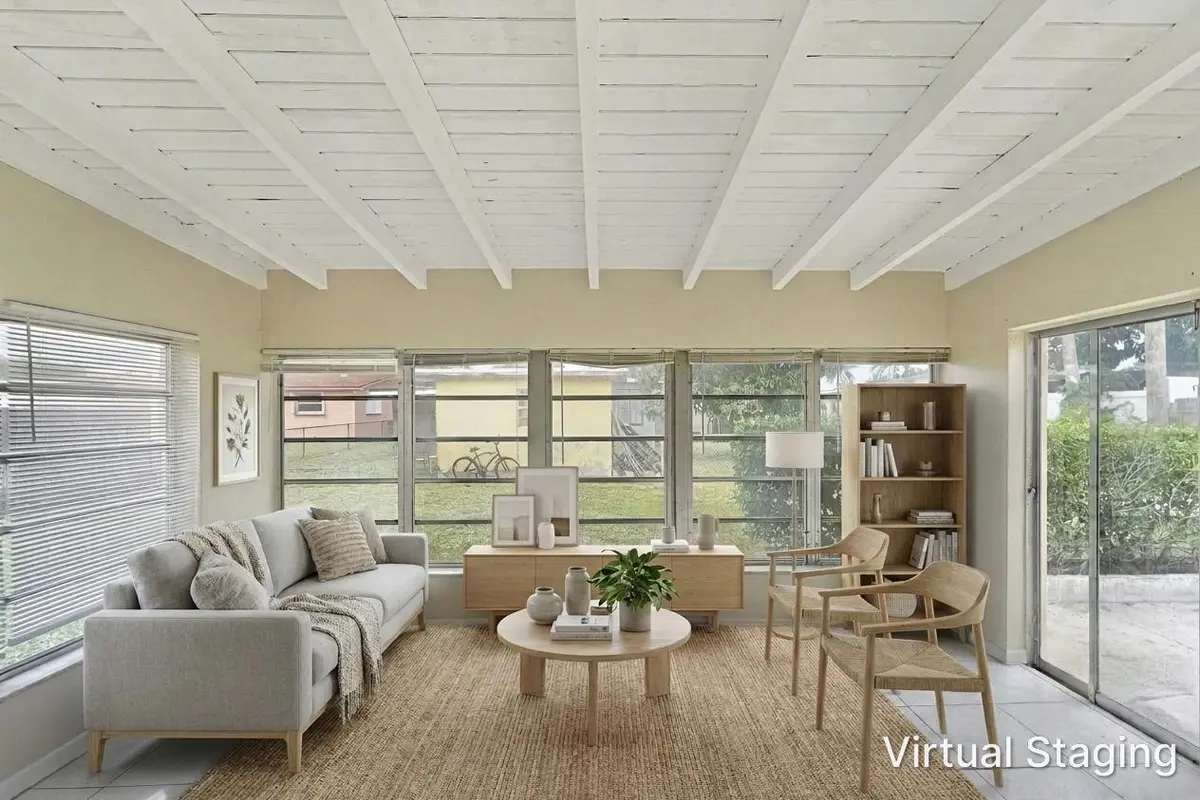 Virtually Staged at 331 NW 185TH Terrace, Miami Gardens