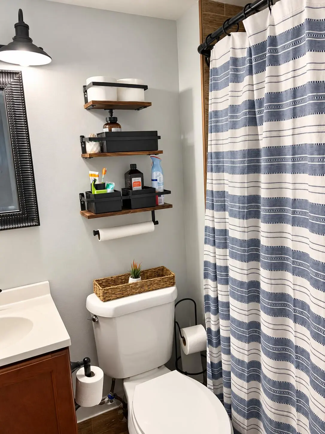 Naturally balanced real estate interior- at 3915 NW 94TH Way, Sunrise