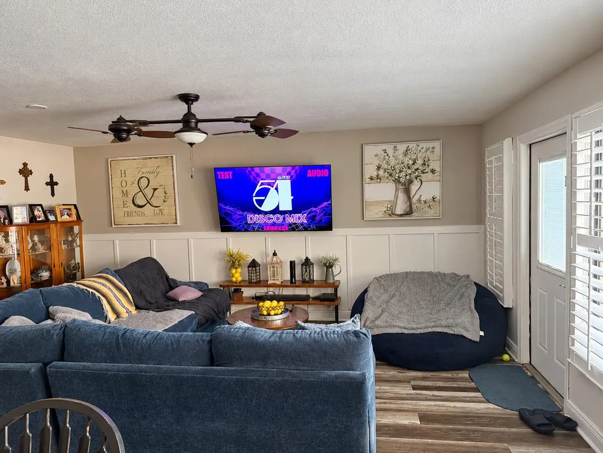 Polished real estate interior view-13 at 3915 NW 94TH Way, Sunrise