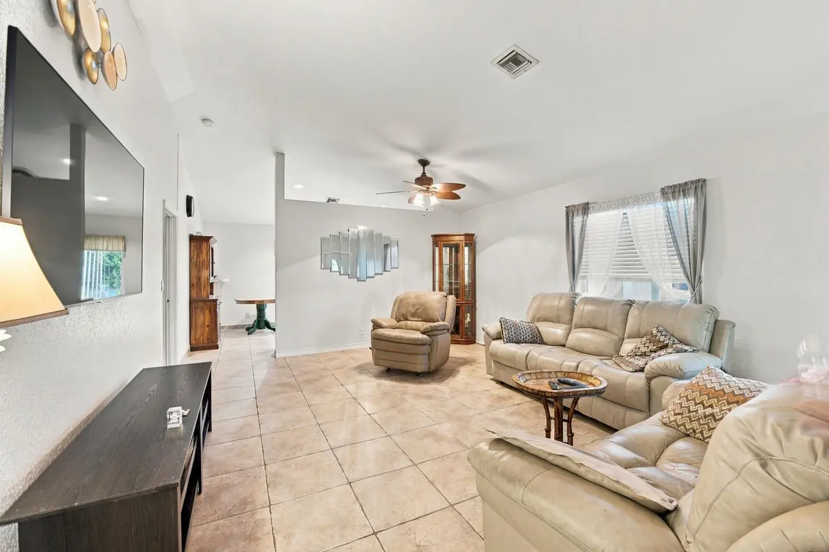 5__jjl3803 at 184 HEMING Way, Boynton Beach