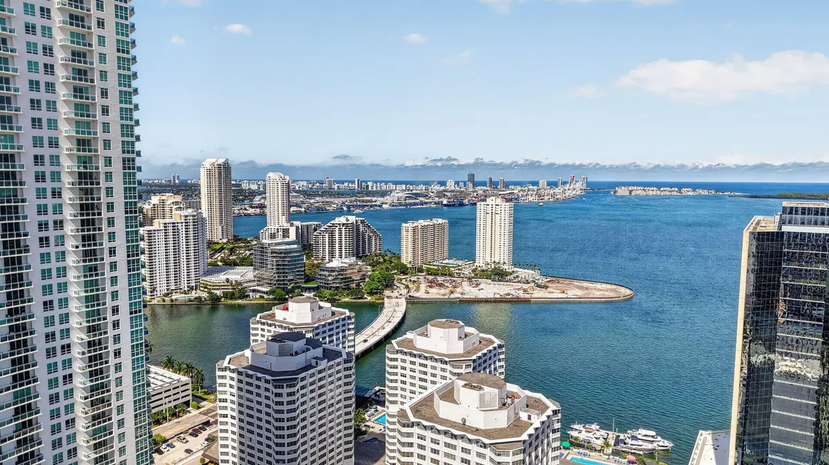 38-web-or-mls-DJI_20260608170312_0230_D at 1010 BRICKELL Avenue 1607, Miami
