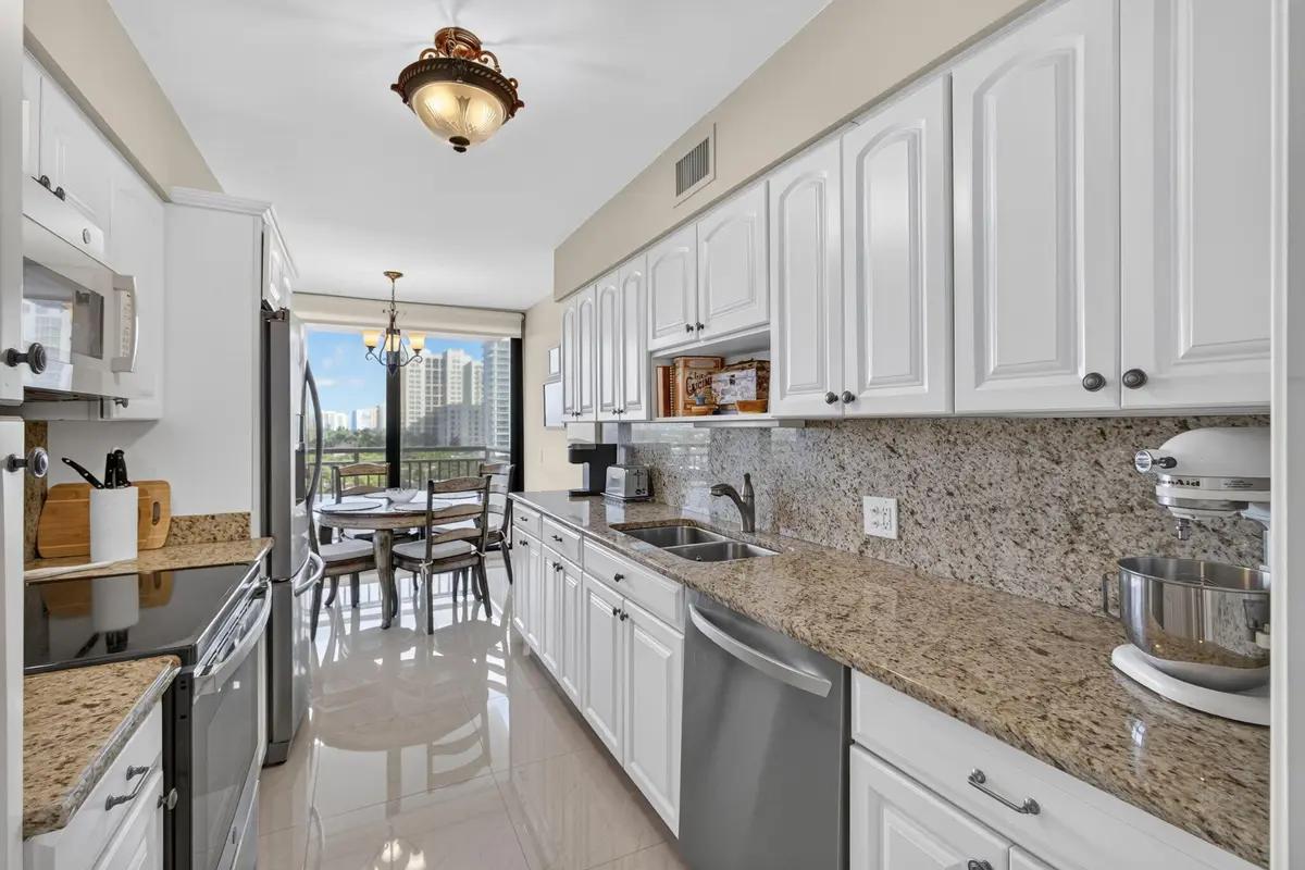 3-web-or-mls-5D1A7061 at 3400 N OCEAN Drive 807, Singer Island
