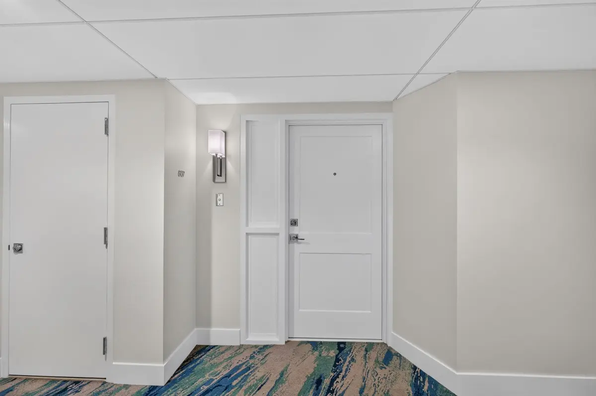 47-web-or-mls-5D1A7296 at 3400 N OCEAN Drive 807, Singer Island