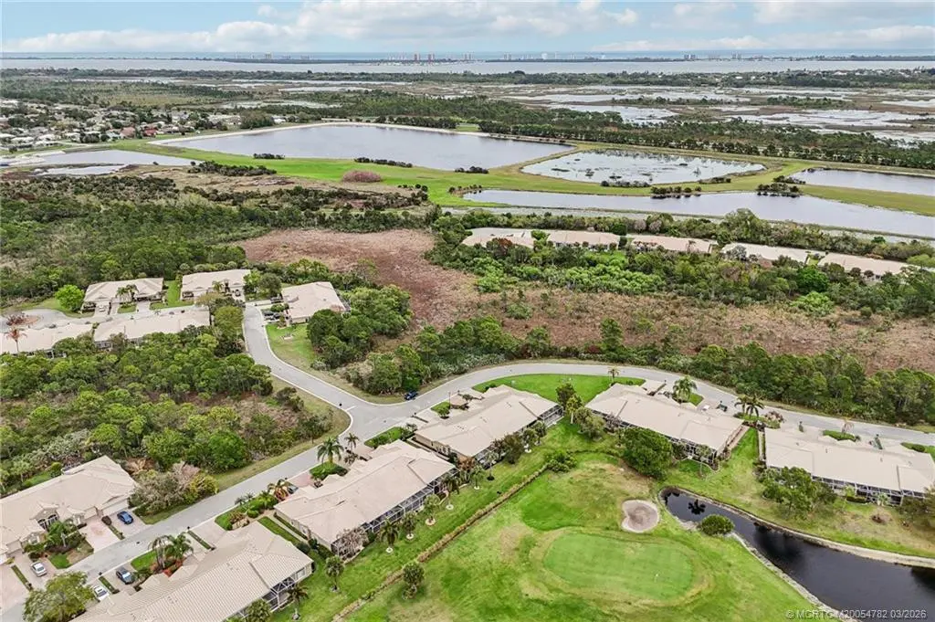 Photo 2 at 621 NW Broken Oak Trail, Jensen Beach