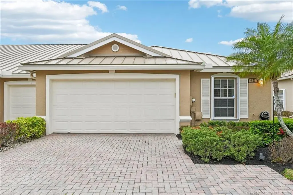 Photo 6 at 621 NW Broken Oak Trail, Jensen Beach