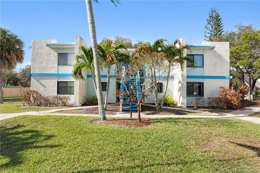Photo 2 at 1560 NE 12th Terrace D9, Jensen Beach