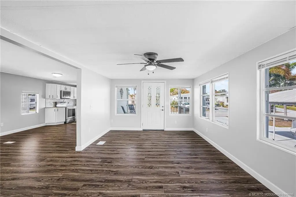 Photo 4 at 8301 SE Skylark Avenue, Hobe Sound