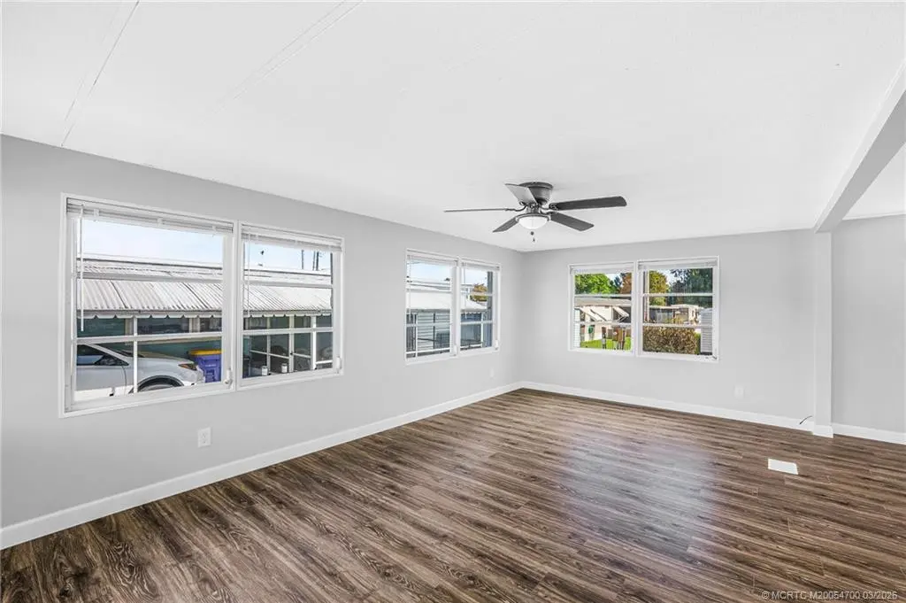 Photo 6 at 8301 SE Skylark Avenue, Hobe Sound